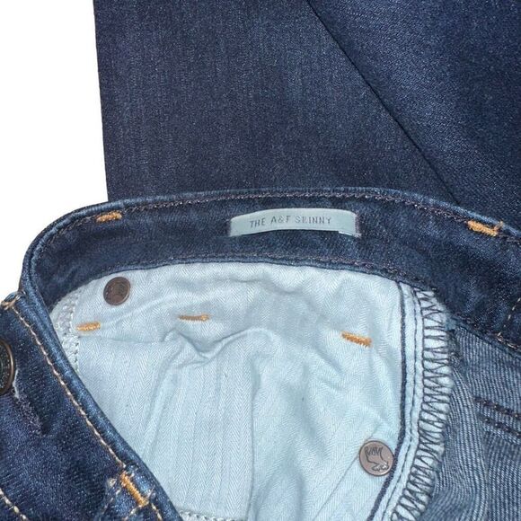 abercrombie and fitch THE A&F SKINNY dark wash jeans - size 4L - Picture 7 of 9